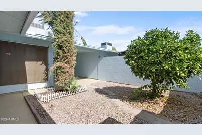 10535 W Highwood Lane, Sun City, AZ 85373 - Photo 24