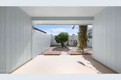 10535 W Highwood Lane, Sun City, AZ 85373 - Photo 20