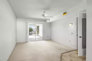 10535 W Highwood Ln, Sun City, AZ 85373 - Photo 12