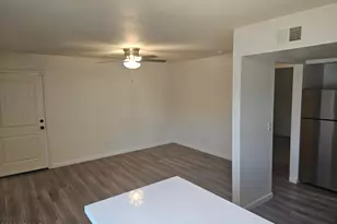 1330 E Highland Ave, Phoenix, AZ 85014 - Photo 8