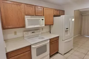 9126 W Maui Ln, Peoria, AZ 85381 - Photo 18