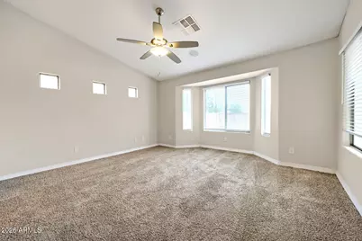 906 W Desert Hollow Drive, San Tan Valley, AZ 85143 - Photo 8
