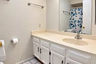 7905 N 61st Ave, Glendale, AZ 85301 - Photo 12