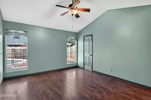 8920 W Hatcher Rd, Peoria, AZ 85345 - Photo 10