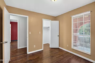 8920 W Hatcher Road, Peoria, AZ 85345 - Photo 8