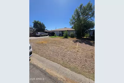 2149 W Clarendon Avenue, Phoenix, AZ 85015 - Photo 2