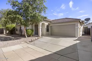 1419 N Thunderbird Ave, Gilbert, AZ 85234 - Photo 1