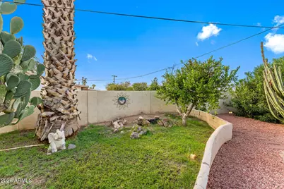 210 Debs Circle, Morristown, AZ 85342 - Photo 6