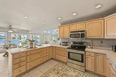 10626 W Emerald Point, Sun City, AZ 85351 - Photo 16