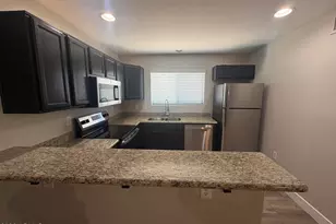 545 E Willetta St, Phoenix, AZ 85004 - Photo 2