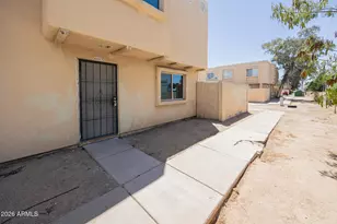 4403 E Riverside St, Phoenix, AZ 85040 - Photo 2