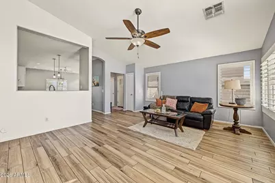 4675 E Summerhaven Drive, Phoenix, AZ 85044 - Photo 10
