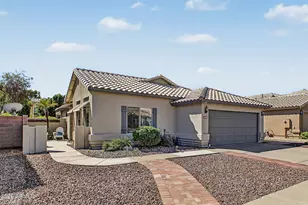 4675 E Summerhaven Dr, Phoenix, AZ 85044 - Photo 4