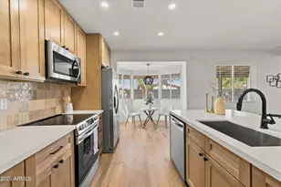 11450 N 44th Ave, Glendale, AZ 85304 - Photo 12