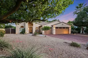 6371 W Tonopah Dr, Glendale, AZ 85308 - Photo 2