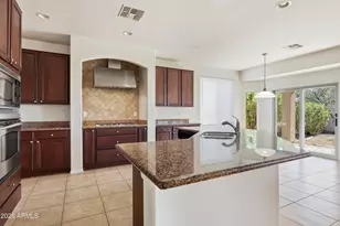 27507 N 64th Ln, Phoenix, AZ 85083 - Photo 10