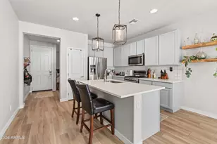 3717 E Cheery Lynn Rd, Phoenix, AZ 85018 - Photo 4