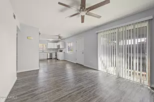 286 W Palomino Dr, Chandler, AZ 85225 - Photo 8