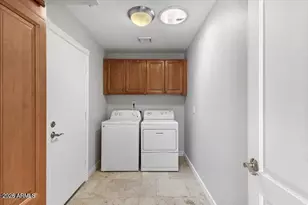 8466 E San Benito Dr, Scottsdale, AZ 85258 - Photo 24