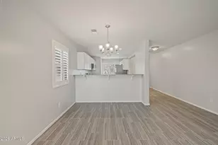 1874 W Stagecoach St, Apache Junction, AZ 85120 - Photo 8
