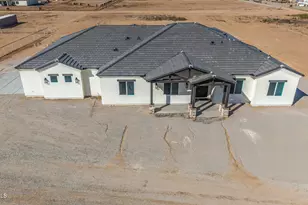 22108 W Harwell Rd, Buckeye, AZ 85326 - Photo 4