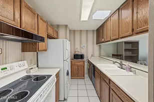 18628 N 93rd Ave, Peoria, AZ 85382 - Photo 12