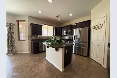 10141 W Hammond Lane, Tolleson, AZ 85353 - Photo 6