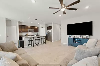 9033 W Agora Lane, Tolleson, AZ 85353 - Photo 6