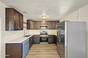 8806 N 28th Dr, Phoenix, AZ 85051 - Photo 2