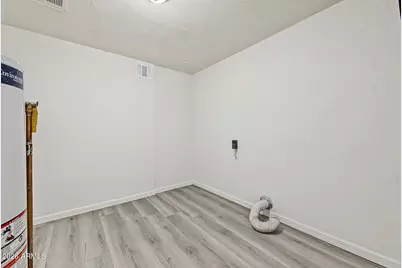 8806 N 28th Drive, Phoenix, AZ 85051 - Photo 30