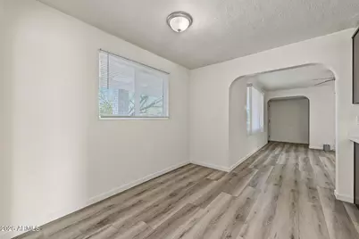 8806 N 28th Drive, Phoenix, AZ 85051 - Photo 12