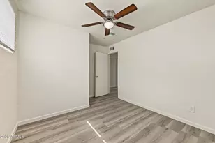 8806 N 28th Dr, Phoenix, AZ 85051 - Photo 20