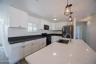 4923 E Palm Ln, Phoenix, AZ 85008 - Photo 6
