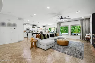 10190 W Patrick Ln, Peoria, AZ 85383 - Photo 8