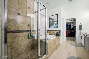 10190 W Patrick Ln, Peoria, AZ 85383 - Photo 26