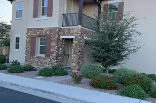 1972 S Sycamore Pl, Chandler, AZ 85286 - Photo 2