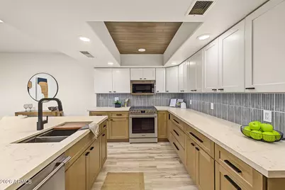 7638 E Edgemont Avenue, Scottsdale, AZ 85257 - Photo 12