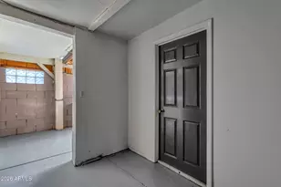 356 E 9th Dr, Mesa, AZ 85210 - Photo 32