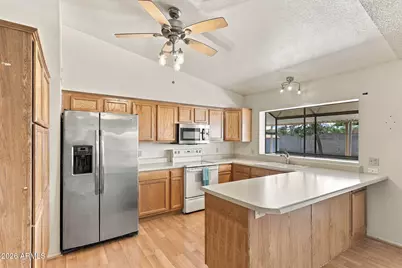 10809 W Campbell Avenue, Phoenix, AZ 85037 - Photo 8