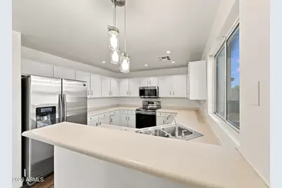 11948 W Dahlia Drive, El Mirage, AZ 85335 - Photo 8