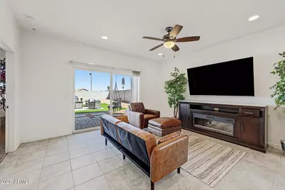 38080 W Amalfi Avenue, Maricopa, AZ 85138 - Photo 4