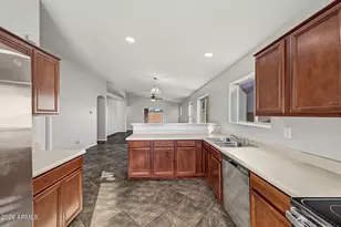 2911 S 91st Dr, Tolleson, AZ 85353 - Photo 14