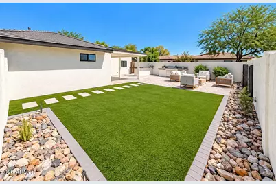 3021 E Saint John Road, Phoenix, AZ 85032 - Photo 8