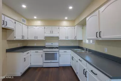 421 W 11th Street, Casa Grande, AZ 85122 - Photo 10