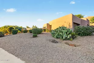 10962 E Dale Ln, Scottsdale, AZ 85262 - Photo 38