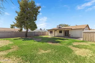 18419 N 32nd Ln, Phoenix, AZ 85053 - Photo 16
