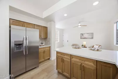 2126 E Briarwood Terrace, Phoenix, AZ 85048 - Photo 10