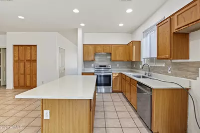 702 S 119th Avenue, Avondale, AZ 85323 - Photo 8