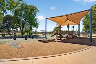 425 E Hermosa Dr, Tempe, AZ 85282 - Photo 54