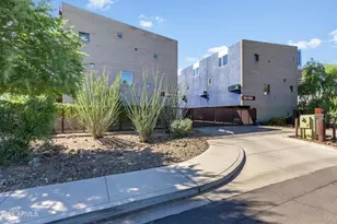 1145 E Whitton Ave, Phoenix, AZ 85014 - Photo 1